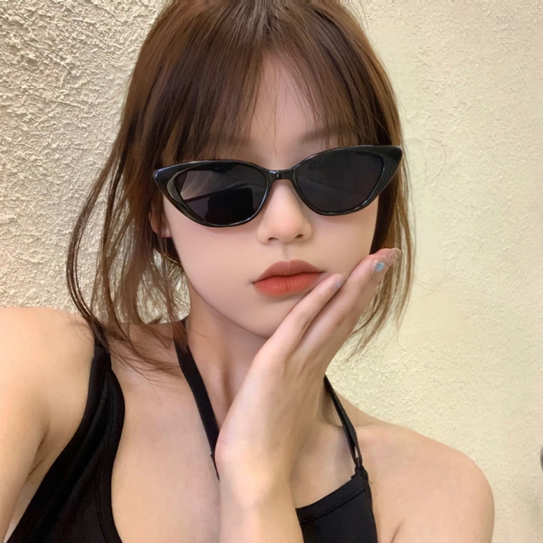 猫眼黑色墨镜女夏季可用高级感复古太阳镜时尚潮流个性