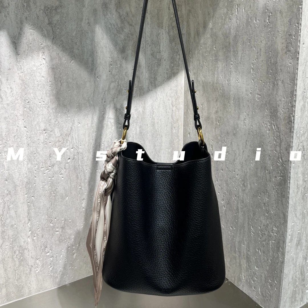 MYStudio｜小K同款秋季小众简约百搭水桶子母真皮荔枝纹单肩斜挎包