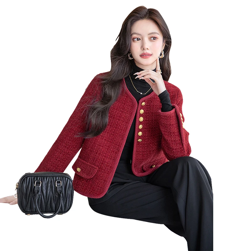 丝柏舍2024冬装新款女圆领长袖纽扣设计短款小香风外套S43B6387A