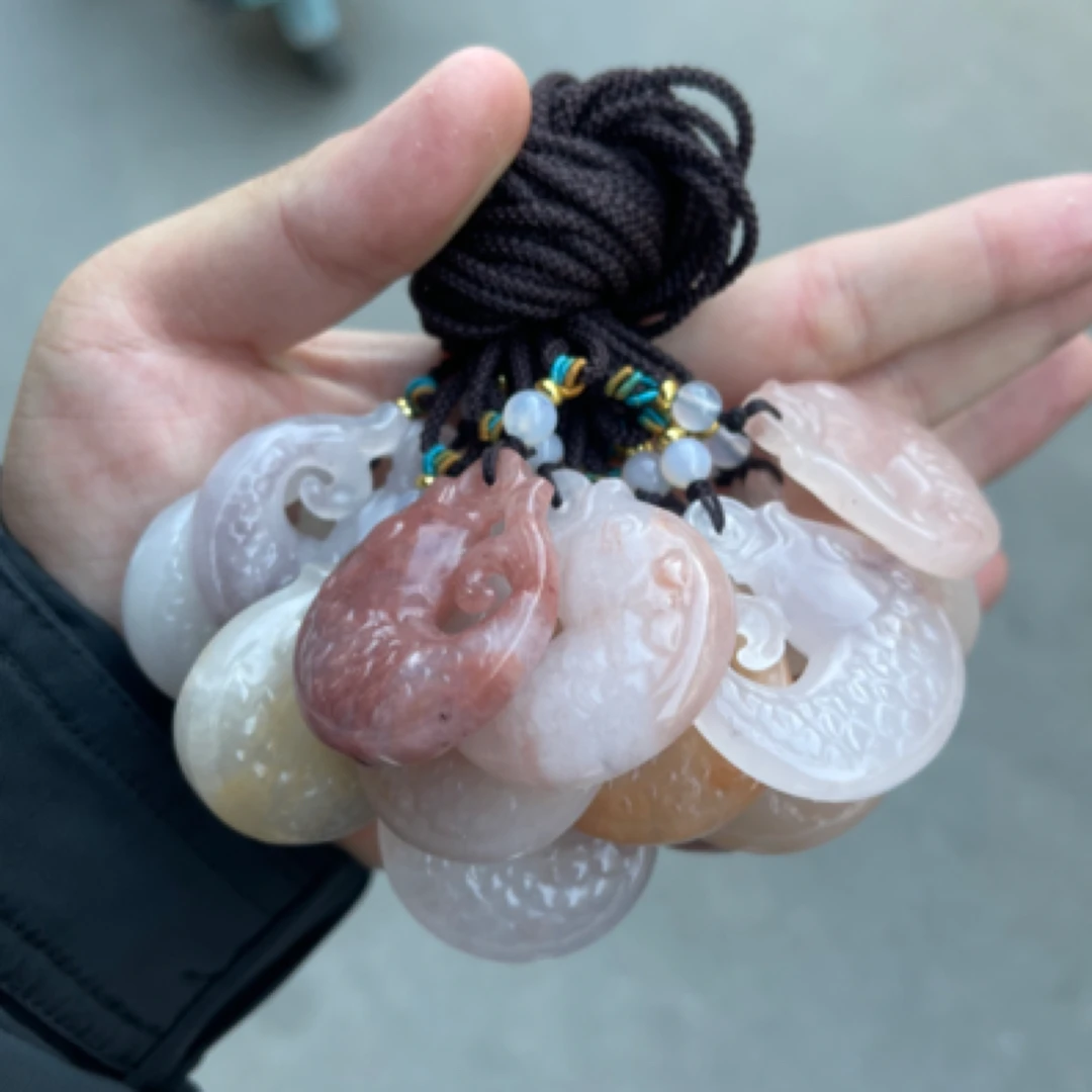 【桃花酿鱼吊坠】天然玉石百搭多样性发货拍一发一