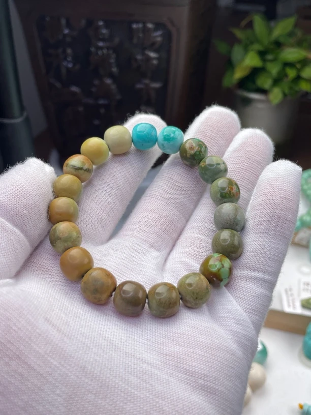 原矿绿松石炫彩单圈尺寸11加，重35克