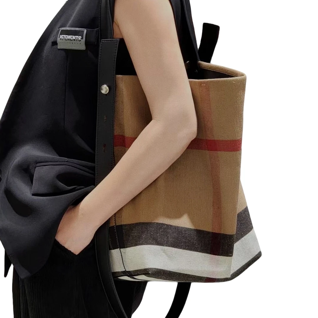 （华霖家定制）创意潮女风潮款定制时尚休闲包