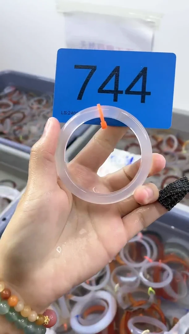 【闪购商品】玛瑙/玉髓手镯合金5455