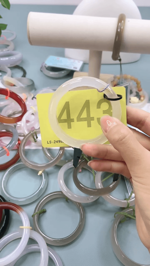【闪购商品】玛瑙/玉髓手镯未镶嵌5354