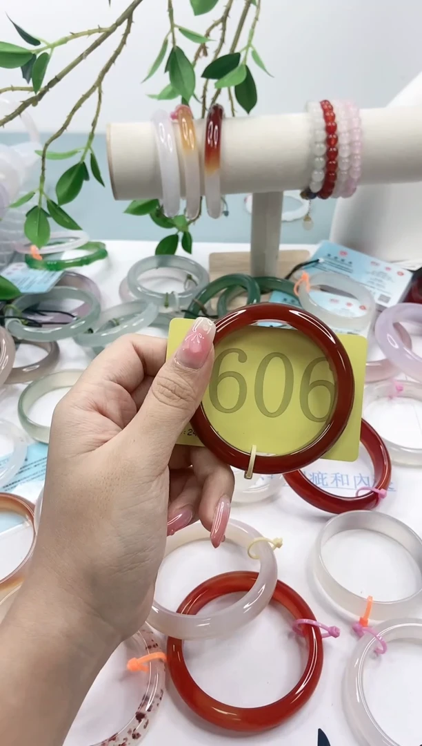 【闪购商品】玛瑙/玉髓手镯未镶嵌5657