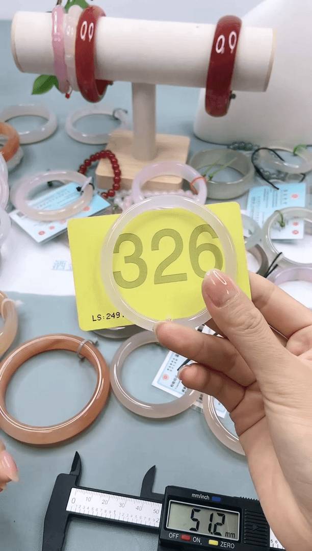 【闪购商品】玛瑙/玉髓手镯未镶嵌5657