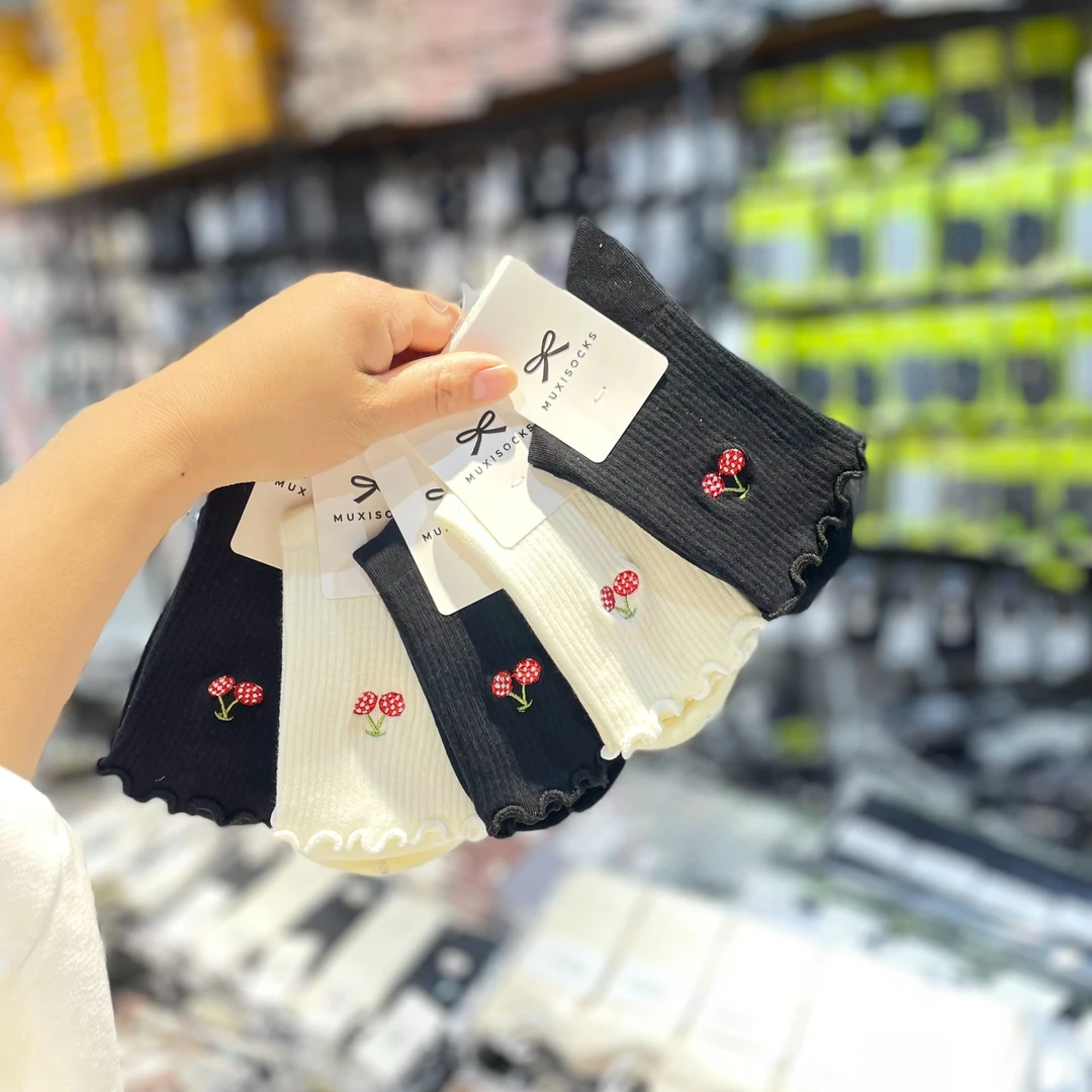 时尚保暖加厚提花暖暖绒中高腰刺绣花边女士少女韩版运动堆堆袜子