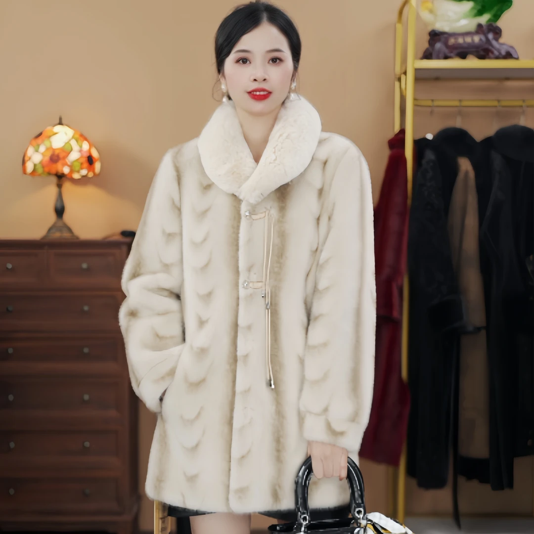 9941冬季短款设计师气质时尚显瘦上衣百搭女士大衣加厚外套