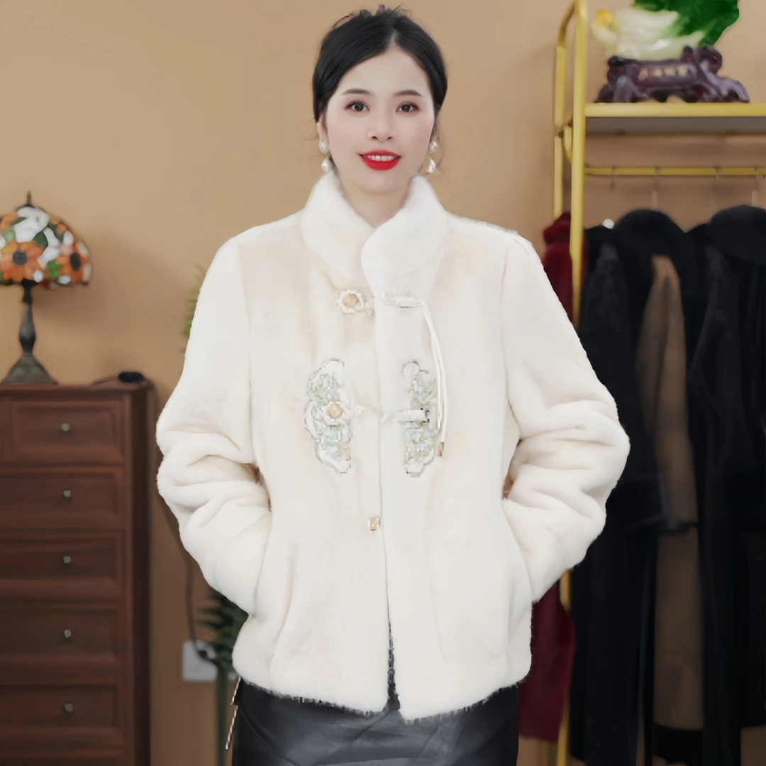 8035  冬季时尚百搭国风显瘦气质短款女士保暖外套女士