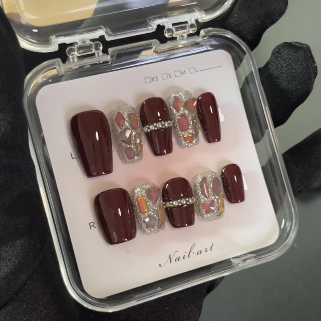 纯手工光疗穿戴甲气质红美拉德显白新年美甲酒红车厘子色美甲贴片