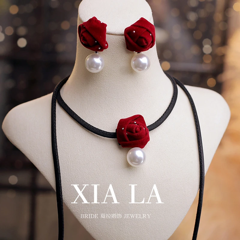 非金属布艺项链 丝绒酒红玫瑰串珠新娘项链圣诞年会耳钉日常配饰