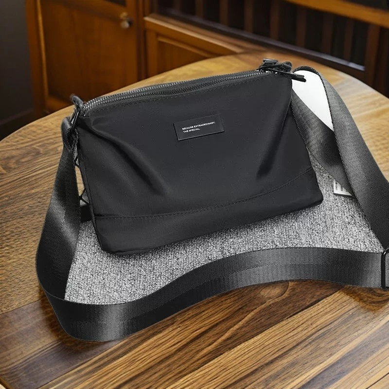 男包斜挎包商务休闲男士包包单肩包防水牛津布小背包时尚潮流