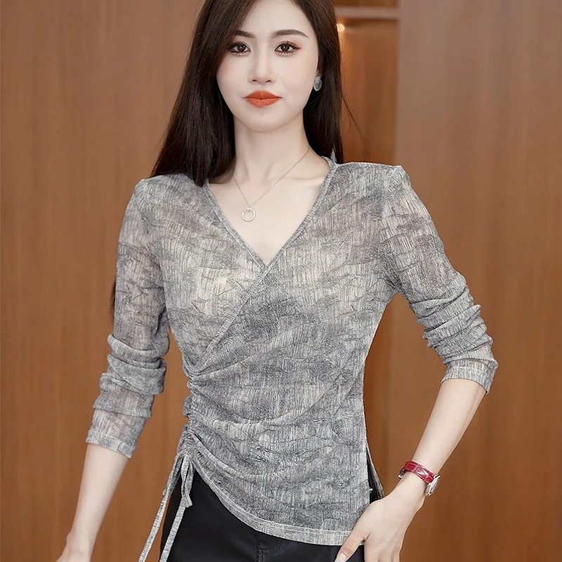 秋款时尚百搭洋气不规则扎染v领长袖T恤女士抽绳设计感显瘦上衣潮