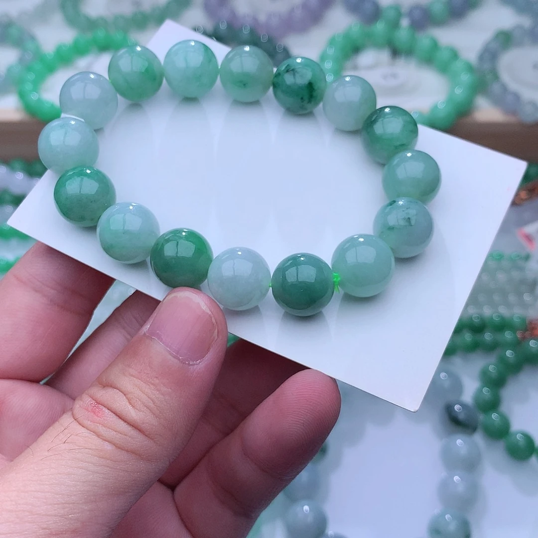 翡翠手链未镶嵌翡翠