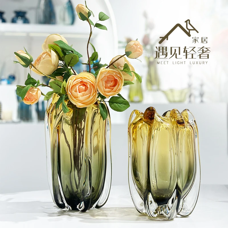 轻奢家居北欧现代琥珀渐变杨桃瓶琉璃手工琉璃小摆件花瓶玻璃中式
