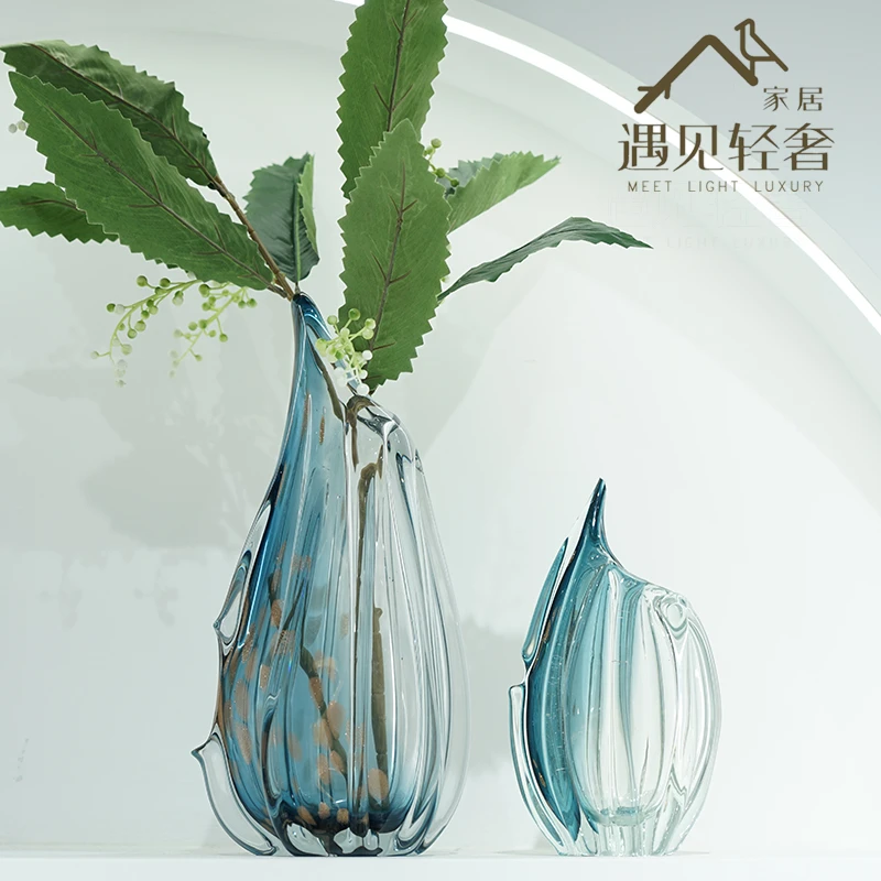 北欧创意设计鲨鱼造型龙年琉璃瓶摆件插花客厅琉璃小摆件手工简约