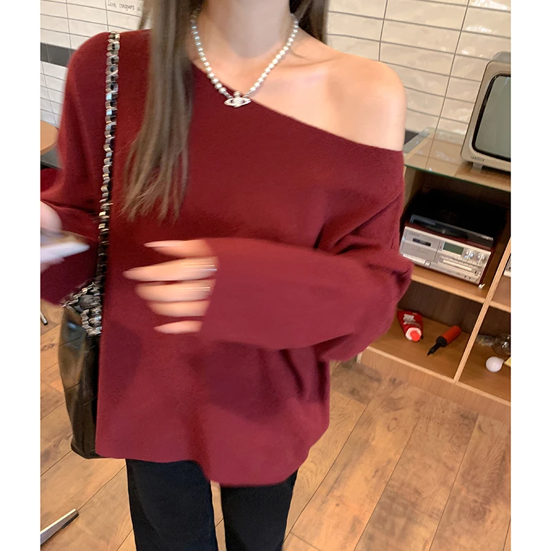一字斜领露肩设计感长袖针织红色毛衣打底衫女内搭秋冬季修身上衣