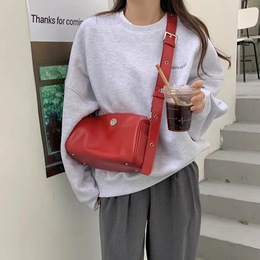 【肥肥自制】冬季时尚百搭新款简约休闲小众洋气单肩斜挎包女6199-1