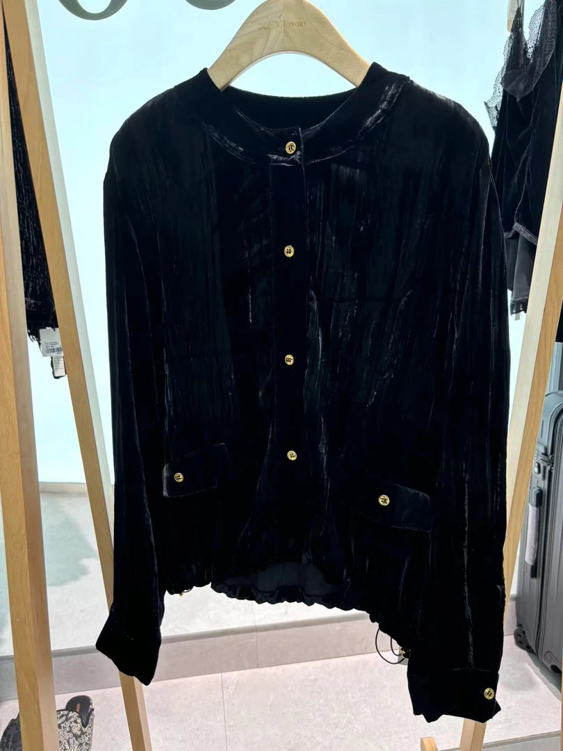 HALUNGLE/海伦格丽 40331 丝绒气质短款小香风丝绒褶皱外套