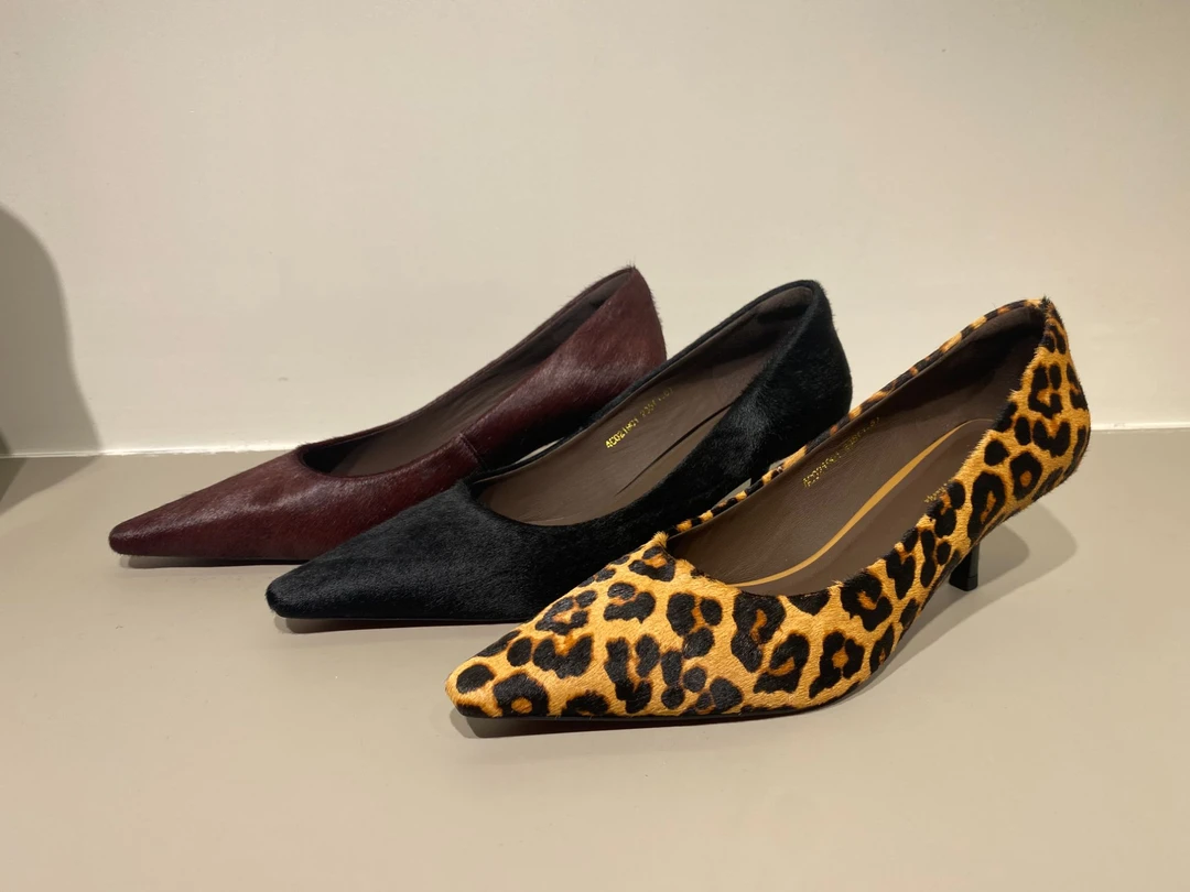 KAKA NUOYA卡卡诺亚  1901  时尚气质轻奢细跟尖头高跟鞋