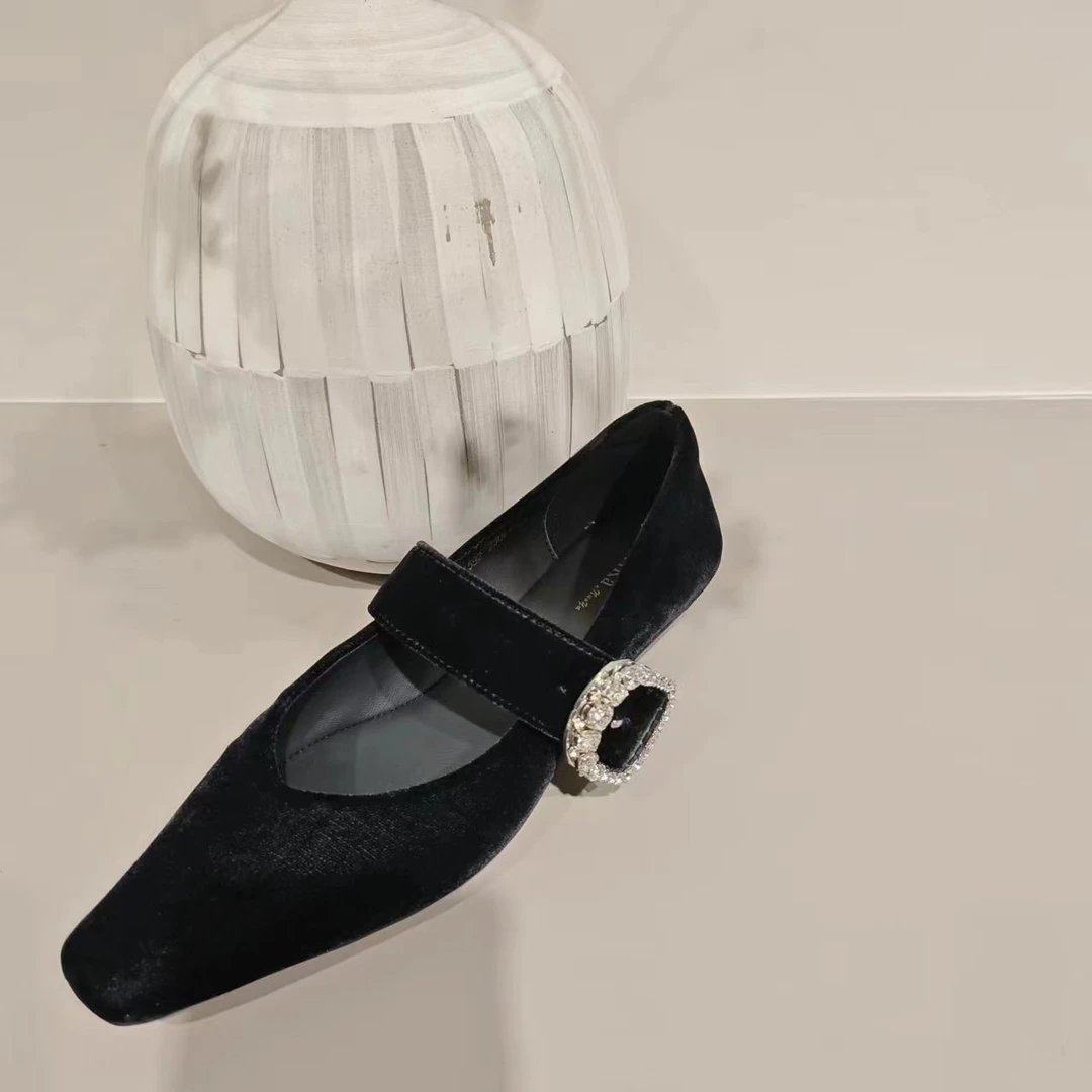 KAKA NUOYA   1592    气质尖头百搭平跟单鞋