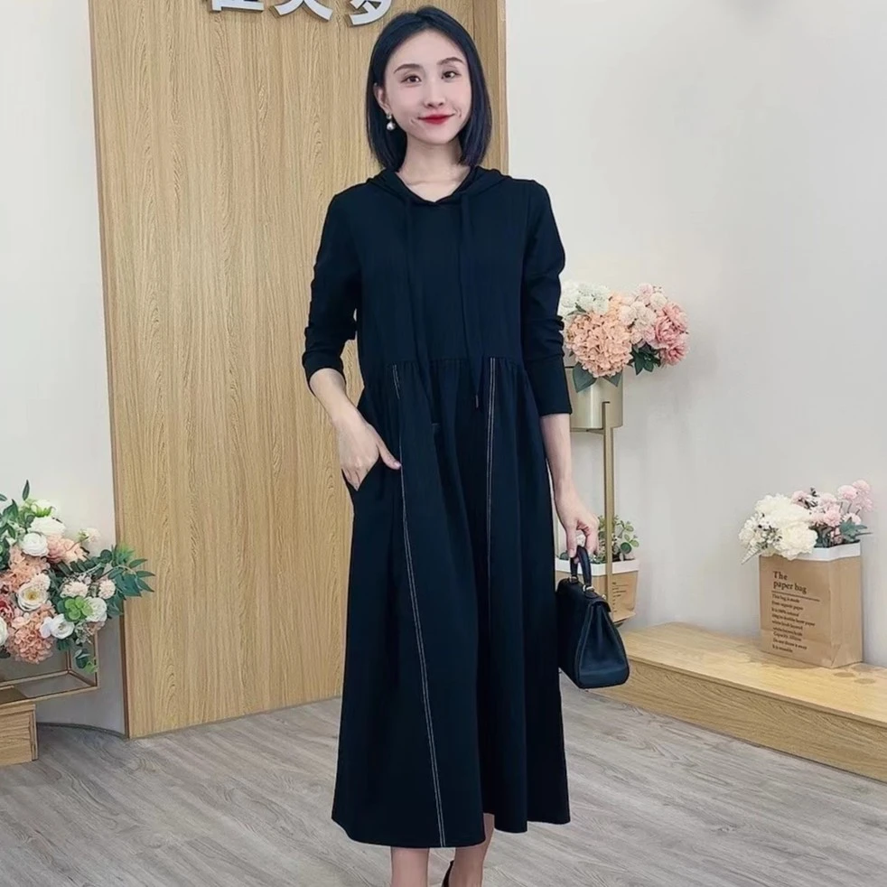 秋冬气质连帽卫衣裙2025早春新品女装内搭打底连衣裙女冬黑色长裙