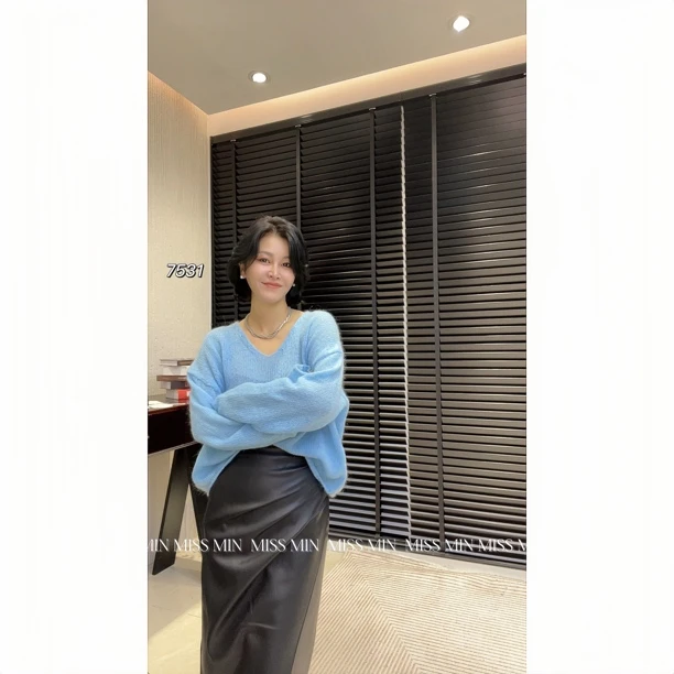 7531 软糯V领针织衫女宽松慵懒风毛衣秋季