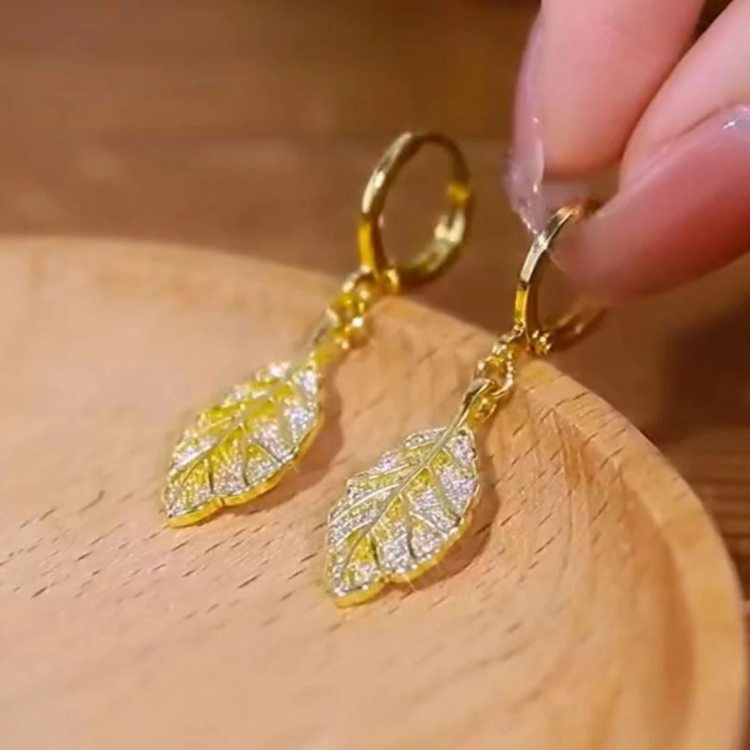 钻入你心 铜合金合成锆石耳饰 090时尚叶子树叶耳环2023爆款耳环