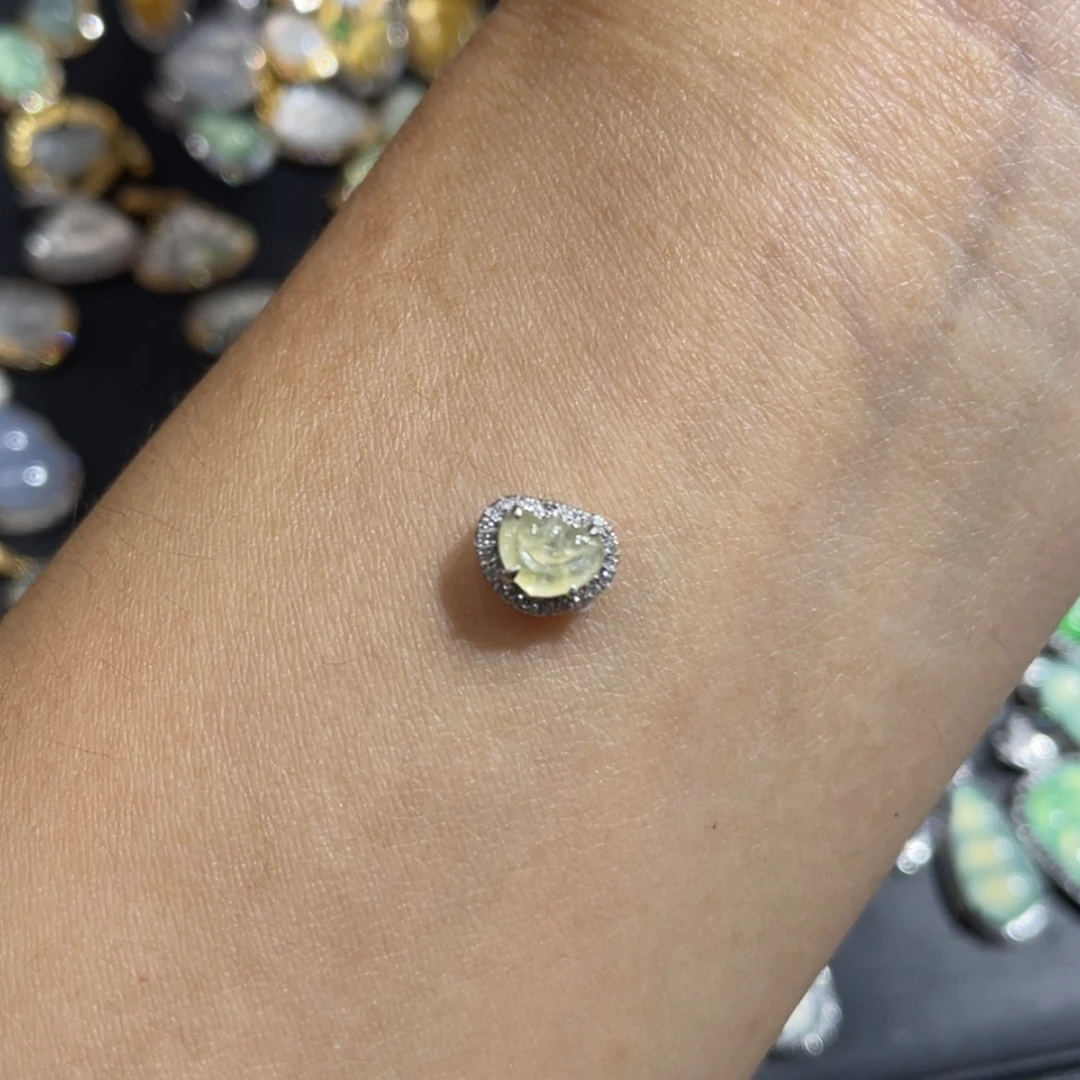 【闪购商品】翡翠吊坠(不含链)18K金镶嵌