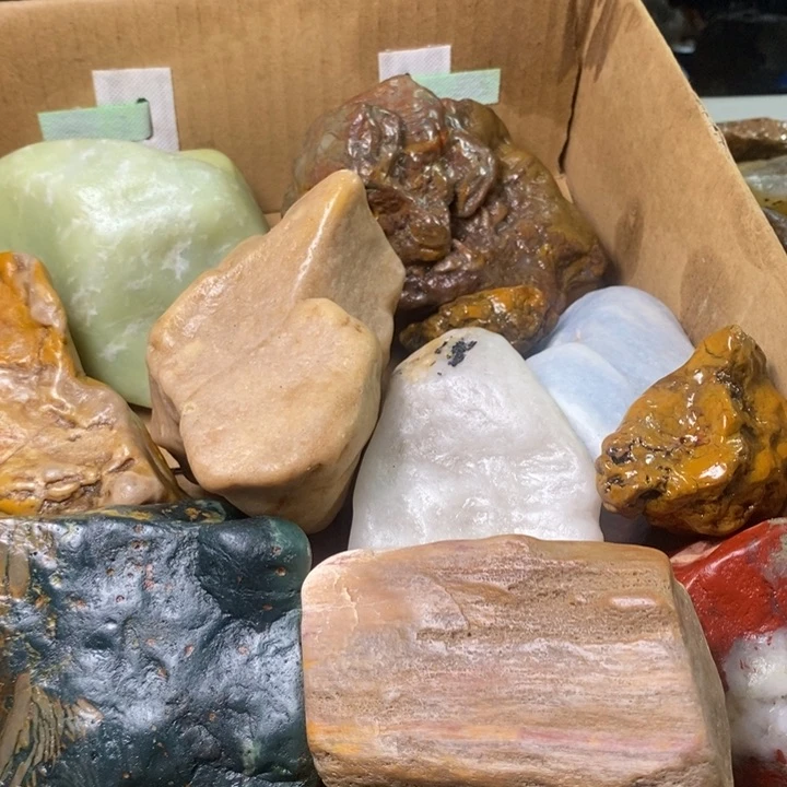查罗石珠宝半成品未镶嵌荣*178