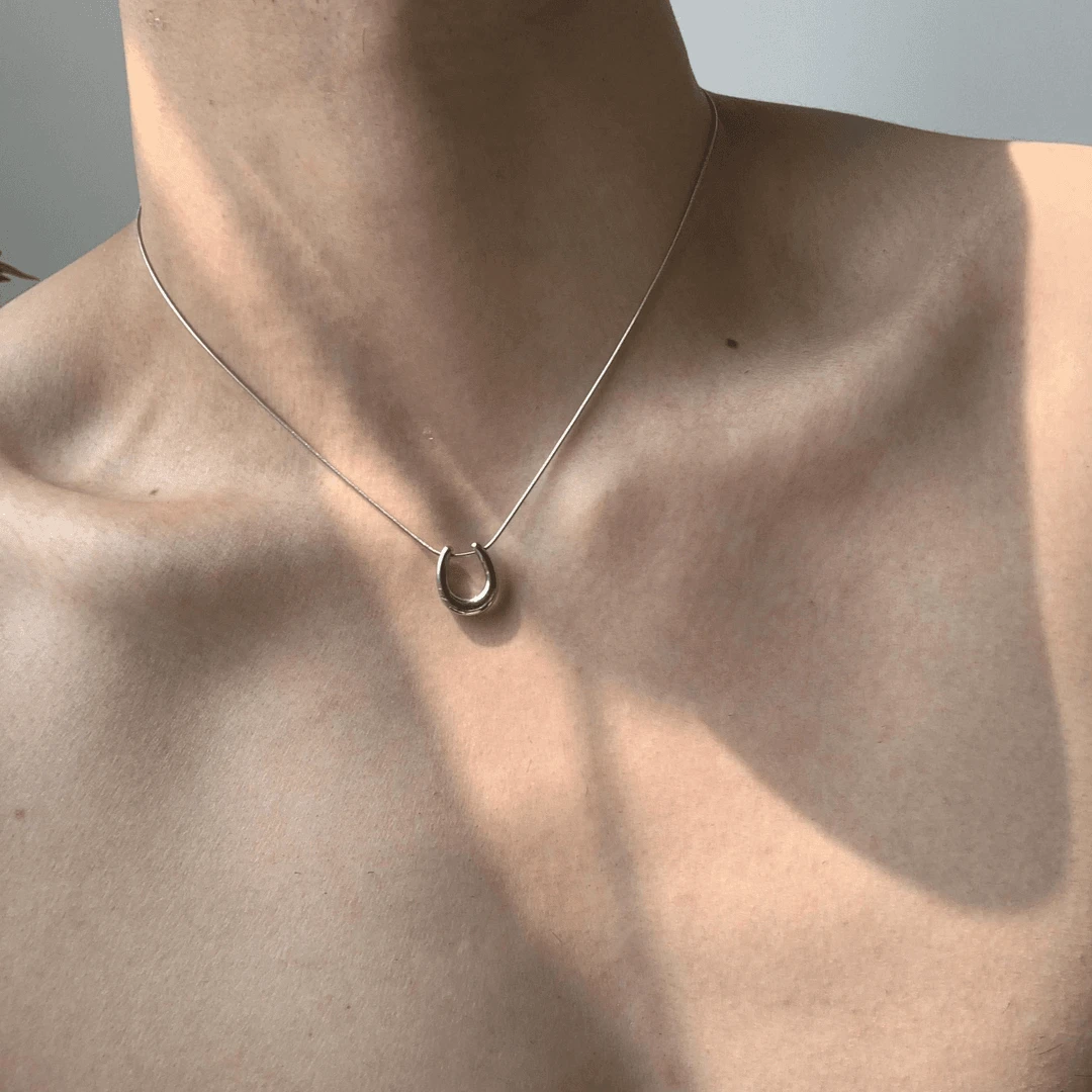 钛钢项链 短款锁骨链男不掉色项链简约冷淡风小众设计感U字锁骨链