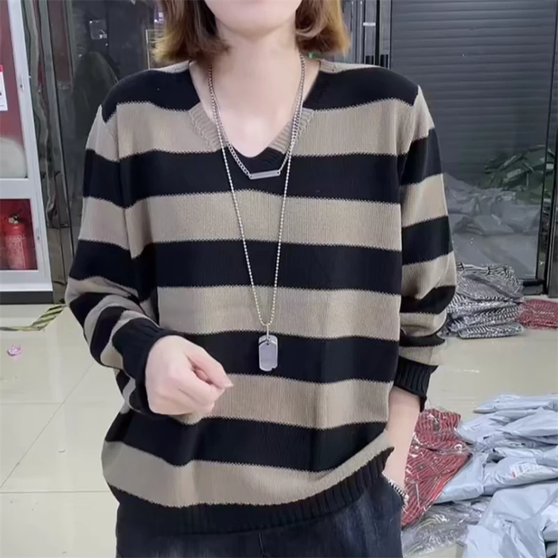2024秋季新款条纹针织衫女长袖设计感小众宽松大板遮肚子百搭上衣