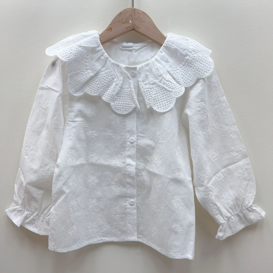 019 【纯棉】女童新款~镂空花瓣领绣花衬衣~