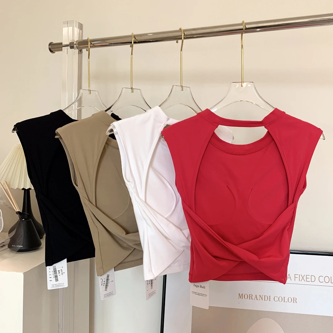 BX743短款性感露背红色瑜伽服 无袖显瘦健身衣外穿固定杯瑜伽背心