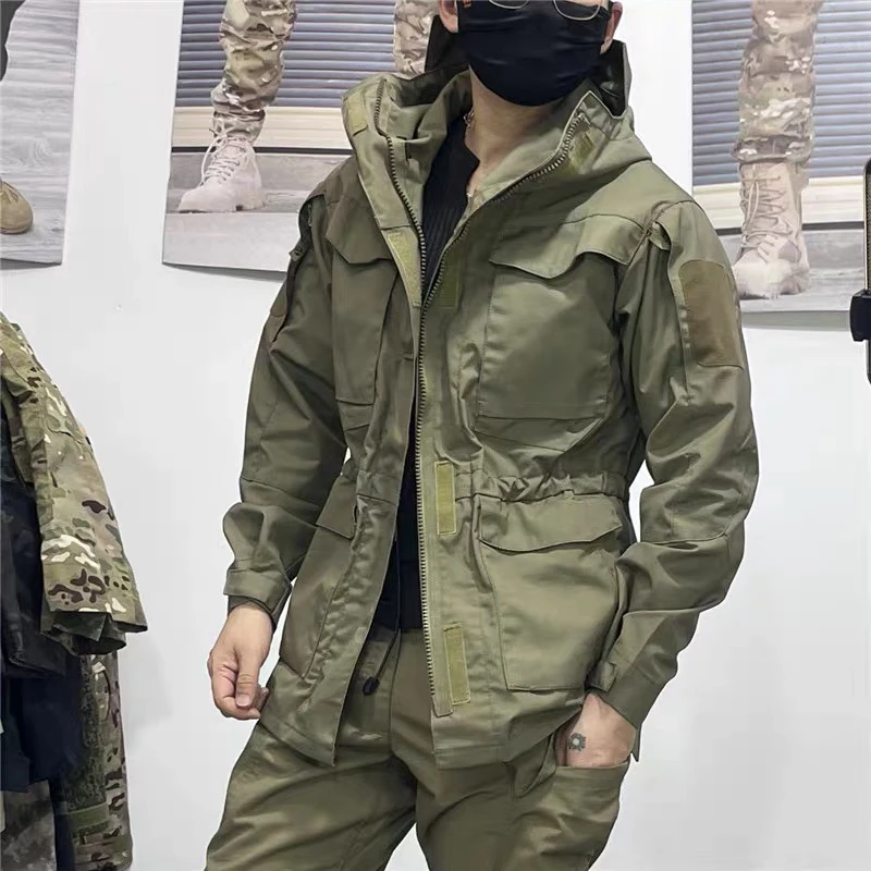 春秋户外男防泼水防风衣登山服耐磨迷彩冲锋衣中长外套休闲收腰帅