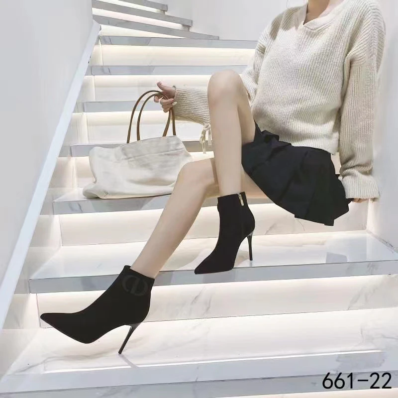 新款 时尚潮流爆款 跟高8厘米 角度非常好短靴美美哒