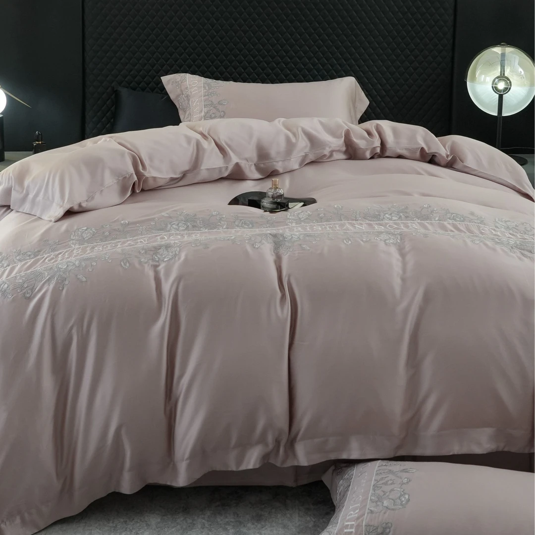 【四件套】天丝微瑕刺绣四件套 浪漫粉【奥地利进口兰精天丝】