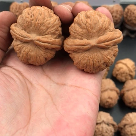 文玩核桃把件精品文玩核桃元宝