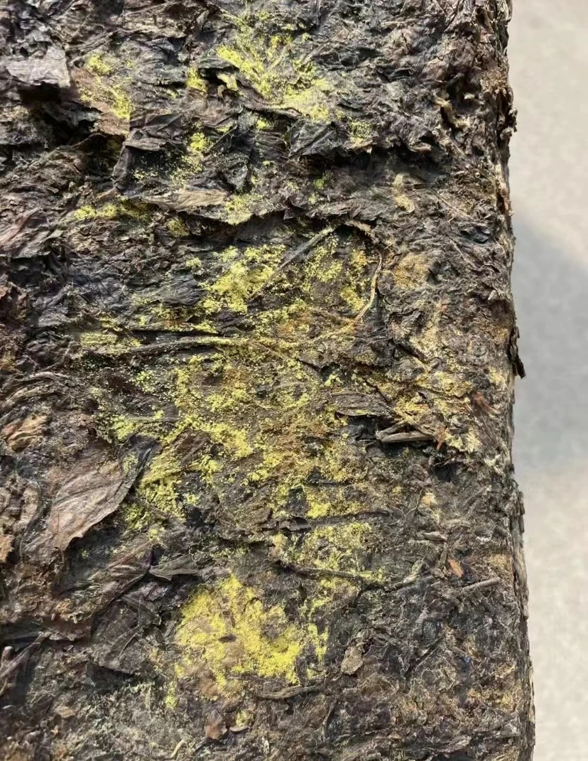 2010年老班章金花砖 -（生茶）-（砖茶）-（500g）-拍一发二-拍二发五