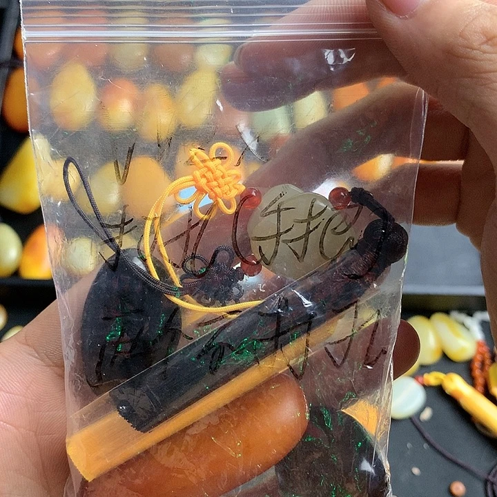 和田玉吊坠(不含链)未镶嵌W**.