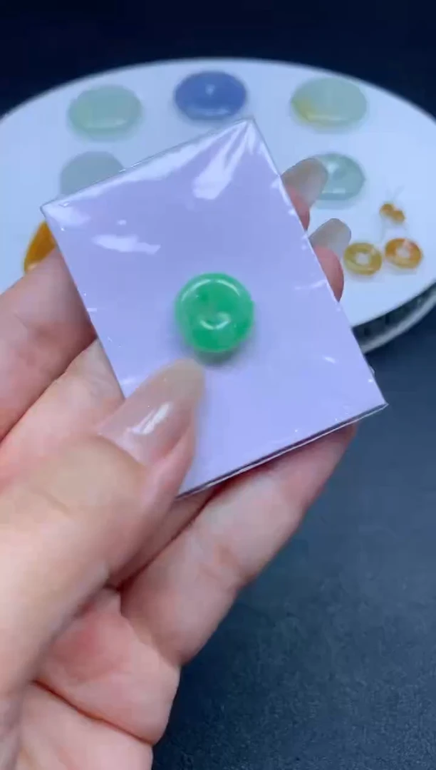 【闪购商品】定制翡翠未镶嵌翡翠
