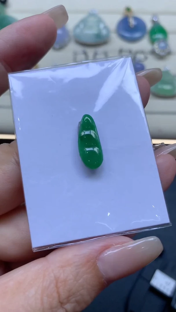【闪购商品】定制翡翠未镶嵌翡翠