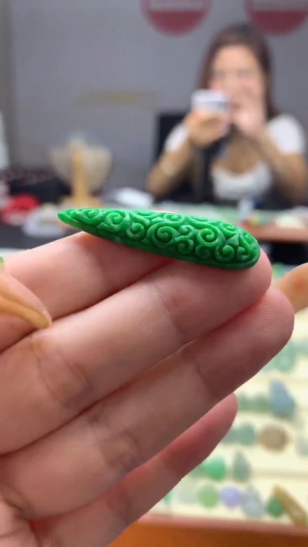 【闪购商品】定制翡翠未镶嵌翡翠