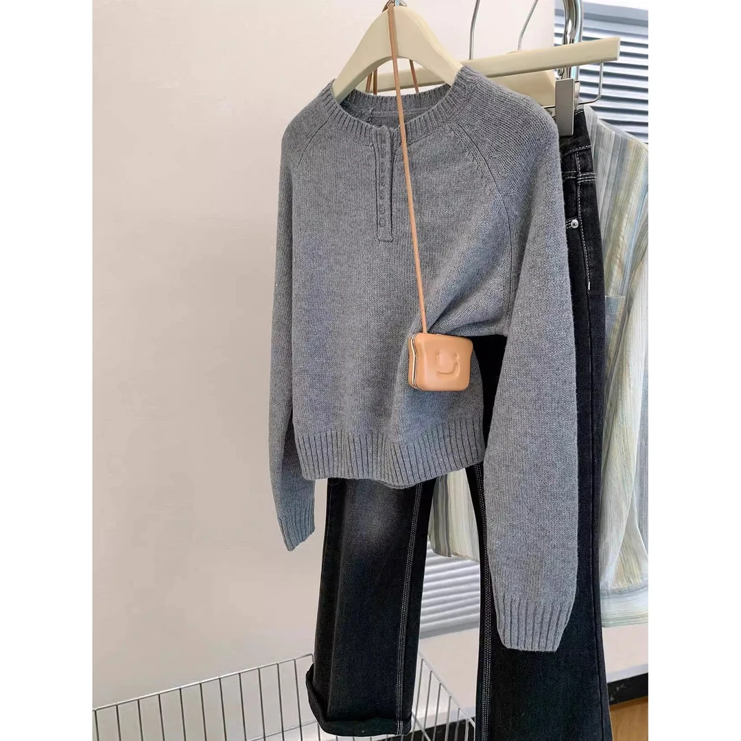 灰色圆领套头毛衣女秋冬2024新款冬季慵懒宽松针织衫加厚显瘦上衣