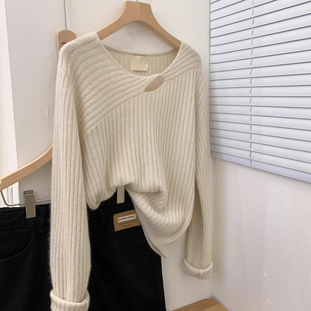 慵懒风白色内搭针织衫女秋冬新款小众设计感外穿毛衣洋气短款上衣