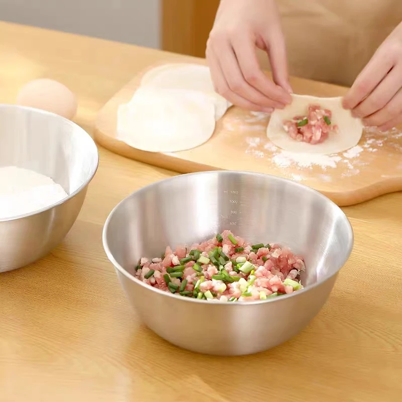 【买一送一】加厚不锈钢打蛋盆沙拉盆家用料理碗和面盆水果凉拌盆