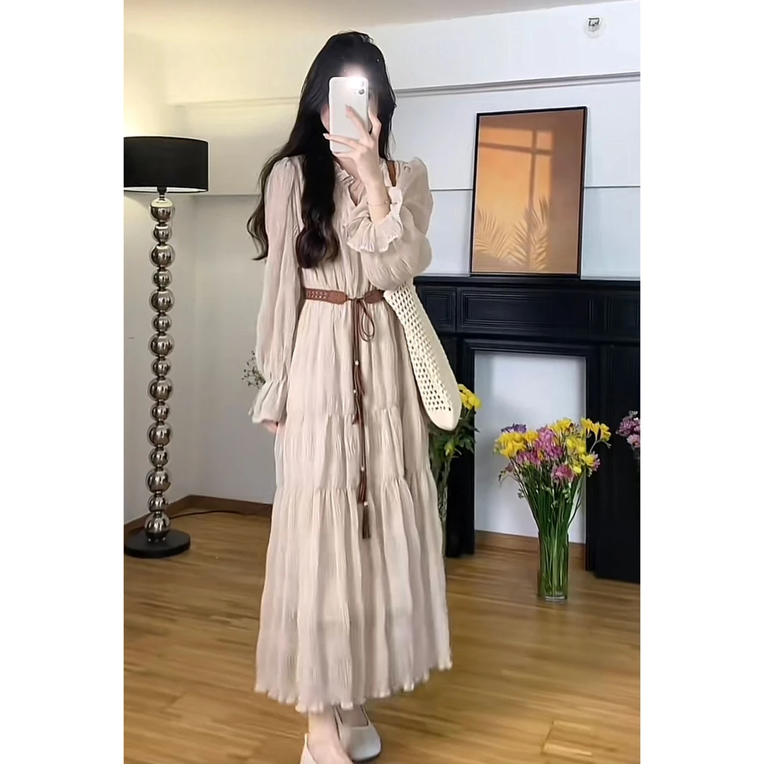 春季氛围感甜酷温柔长袖收腰减龄女装连衣裙春夏法式复古中长款