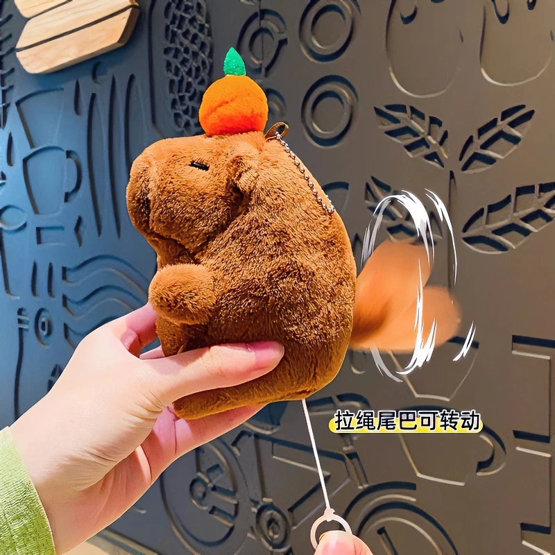 卡皮巴拉摇尾巴的卡皮巴拉飞猪卡皮巴拉可爱棕色公仔挂件玩具礼物
