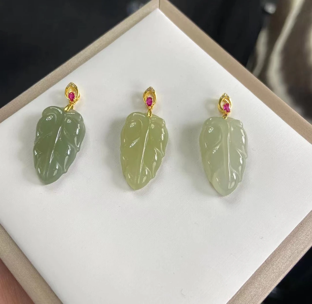 和田玉银镶叶子多样性发货拍1发1（）