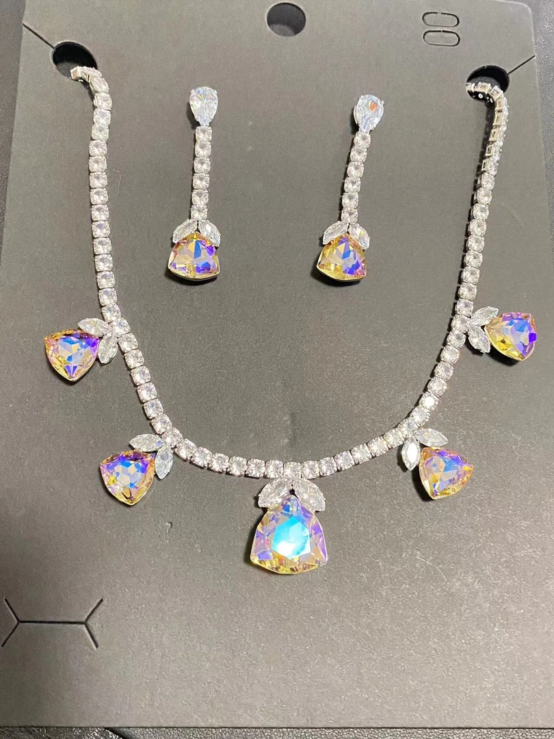 收藏级轻奢时尚气质简约精致项链Xb3302